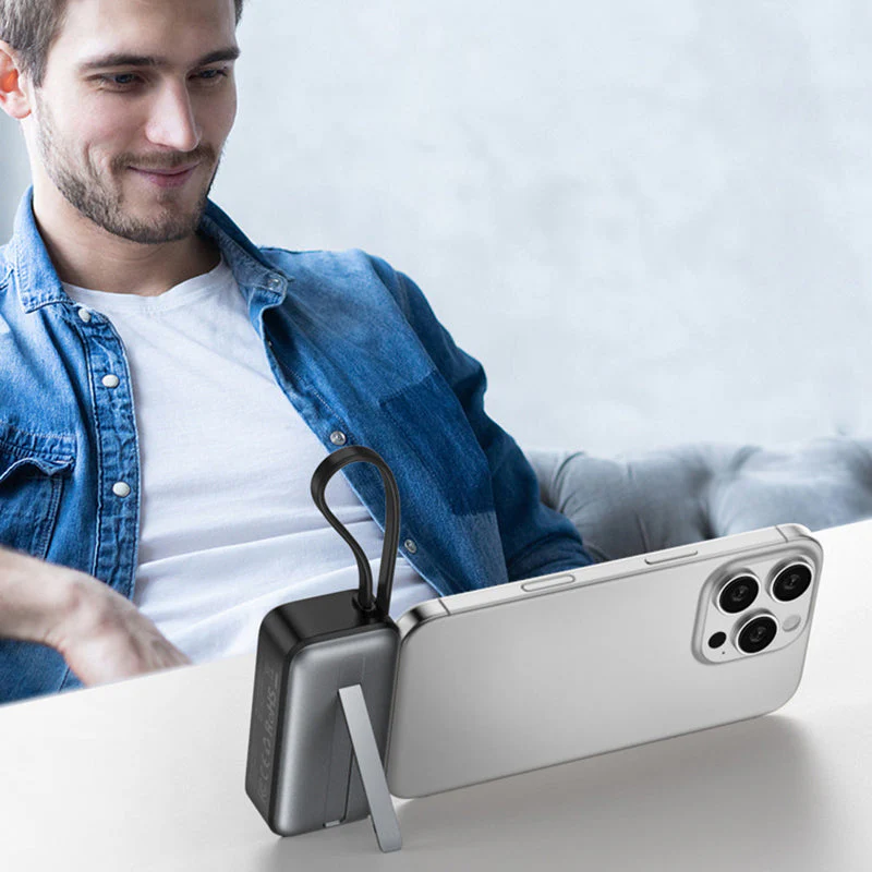 3-in-1 Magnetic Wireless Power Bank - Image 8