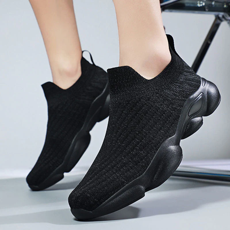 Men's and Women's Soft-sole Breathable Mesh Sneakers - Image 2